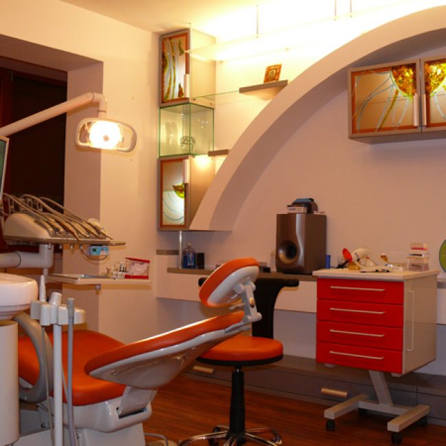 Dental West – Cabinet Centru